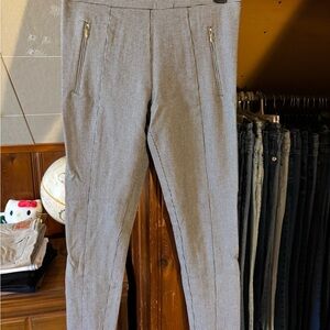 Woman’s H&M Houndstooth Pants